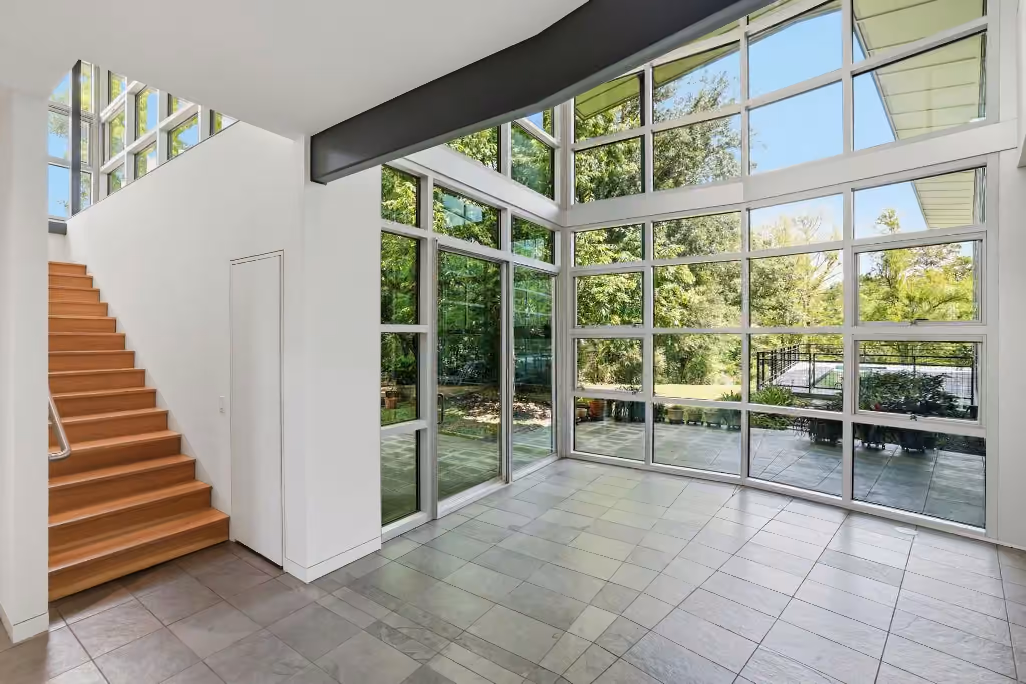 Photo 5 of 2424 White Oak Drive, Houston, TX