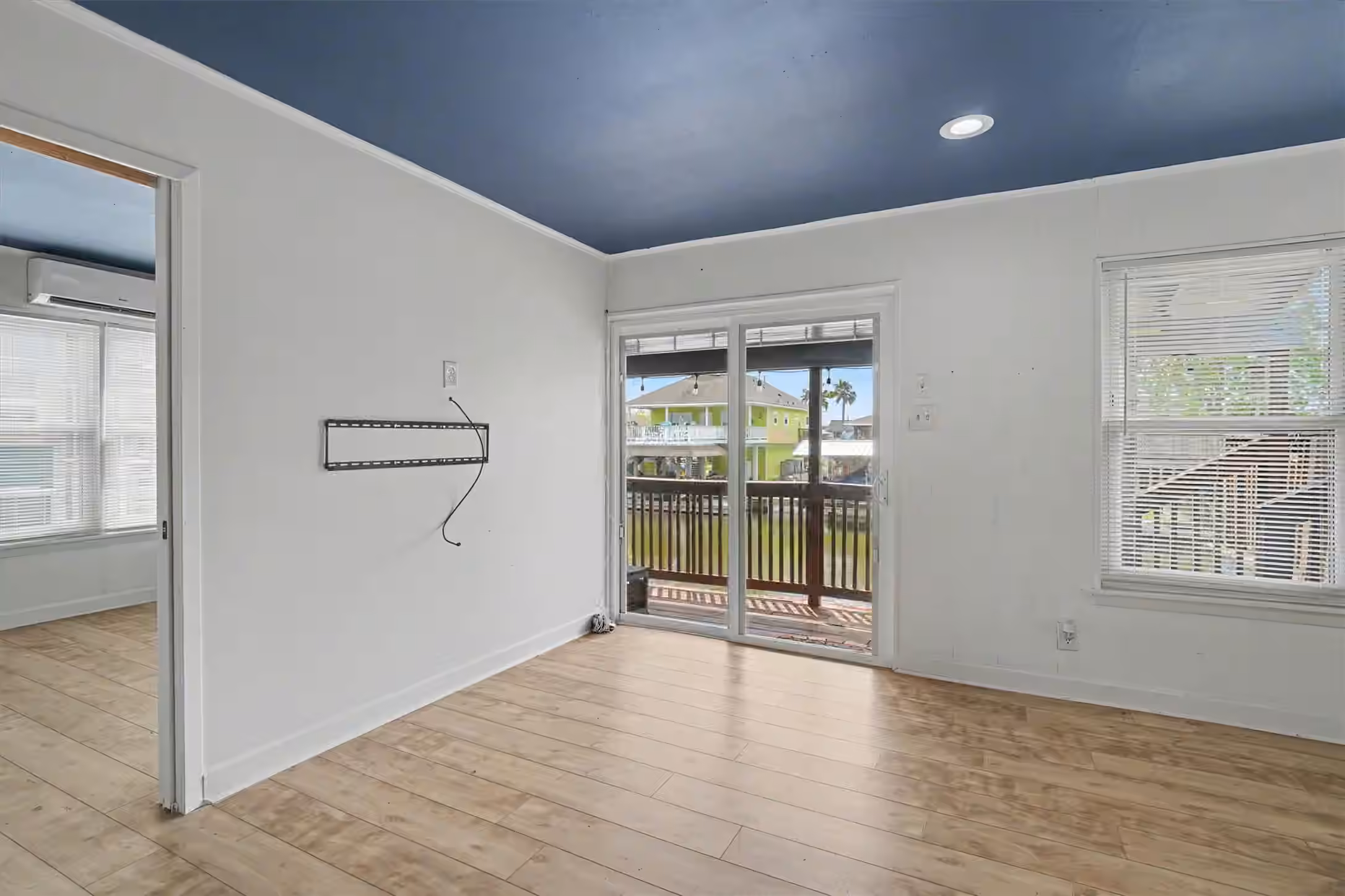Photo 6 of 370 Ling Street, Bayou Vista, TX