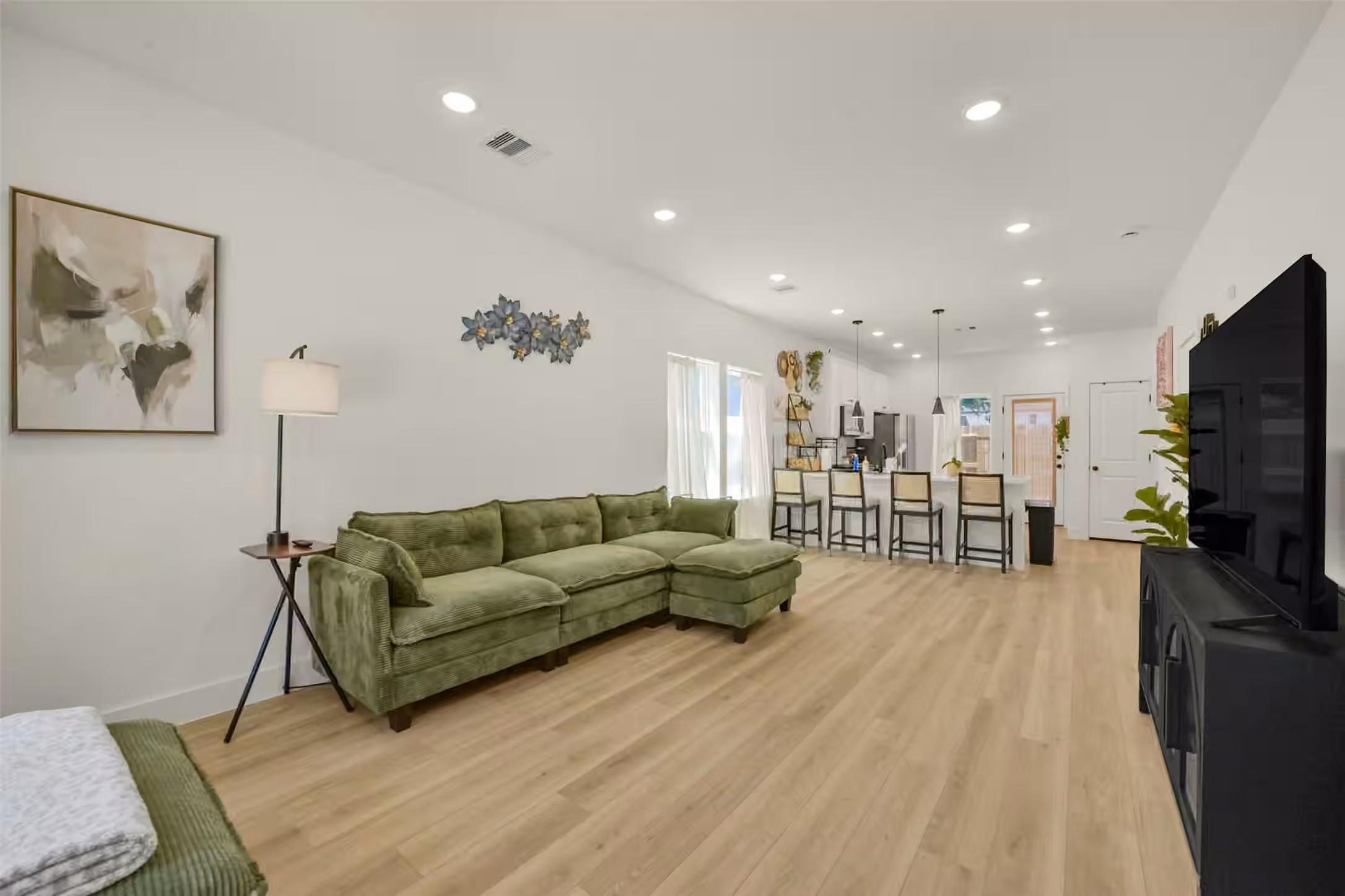 Photo 4 of 9525 Beckley Street, Houston, TX