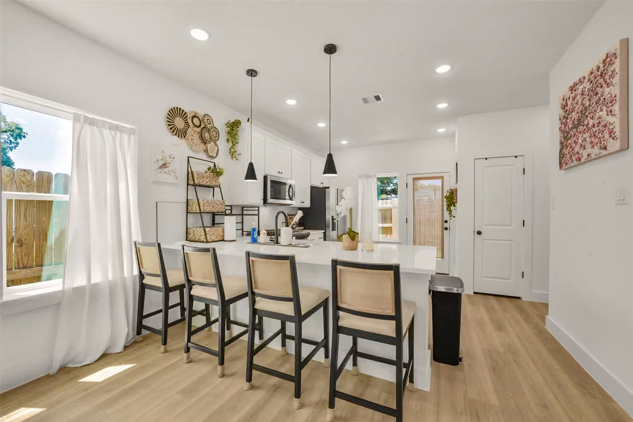 Photo 6 of 9525 Beckley Street, Houston, TX