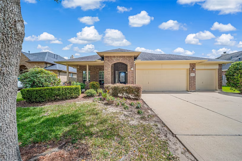 Photo of 8811 Henrico Lane, Rosenberg, TX