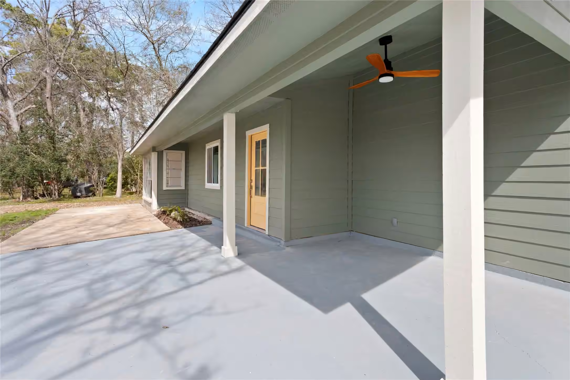 Photo 4 of 24518 Sunny Glen Drive, Huffman, TX