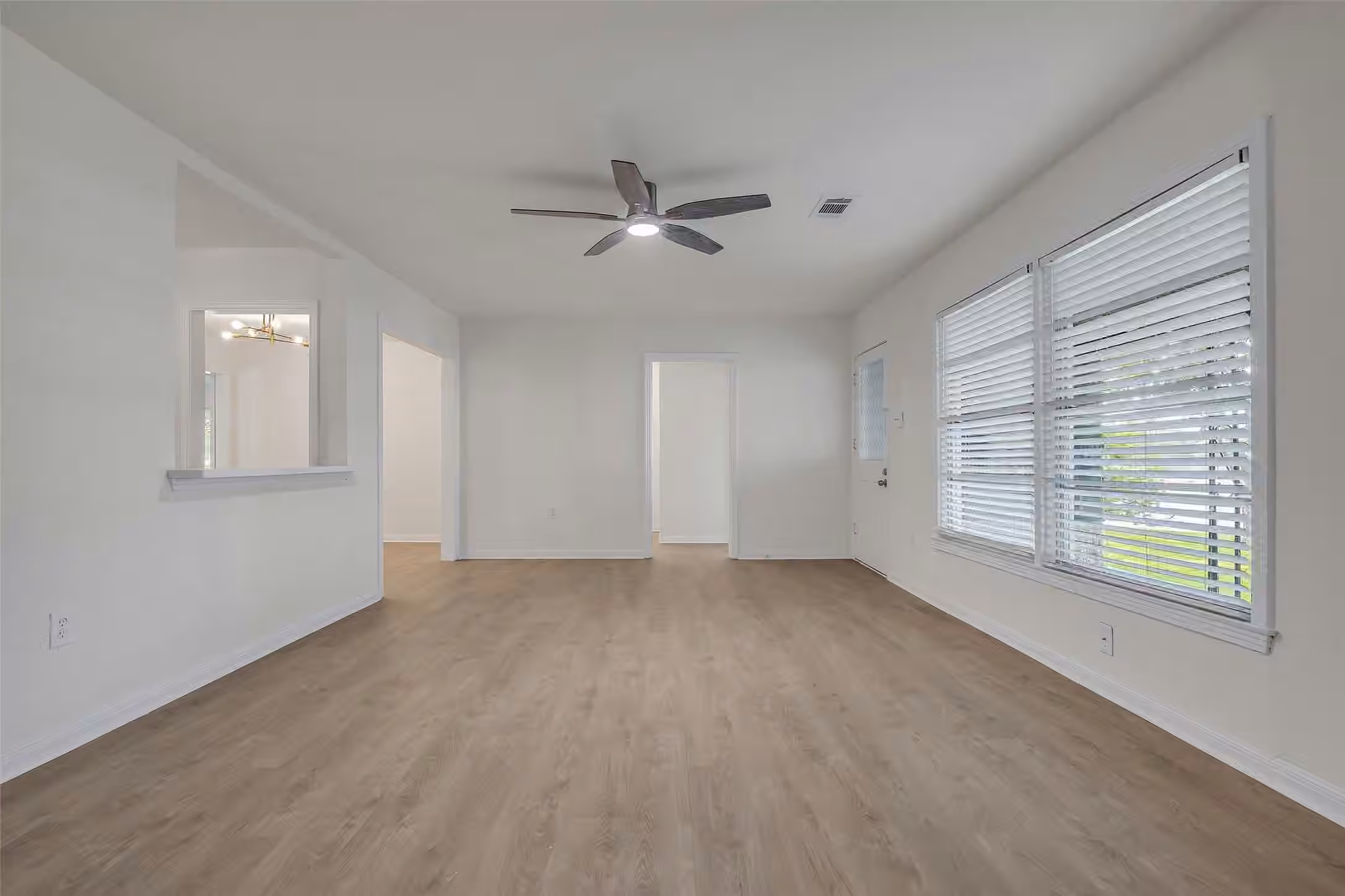 Photo 4 of 718 E Republic Avenue 1, Baytown, TX