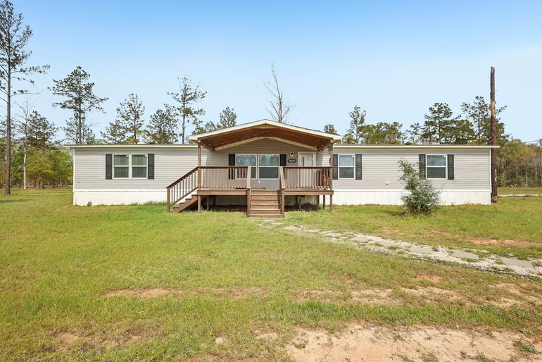 Photo 3 of 20015 & 20019 Kincaid Drive, Conroe, TX