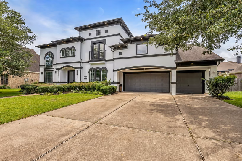 Photo 2 of 3314 Sussex Way, Friendswood, TX