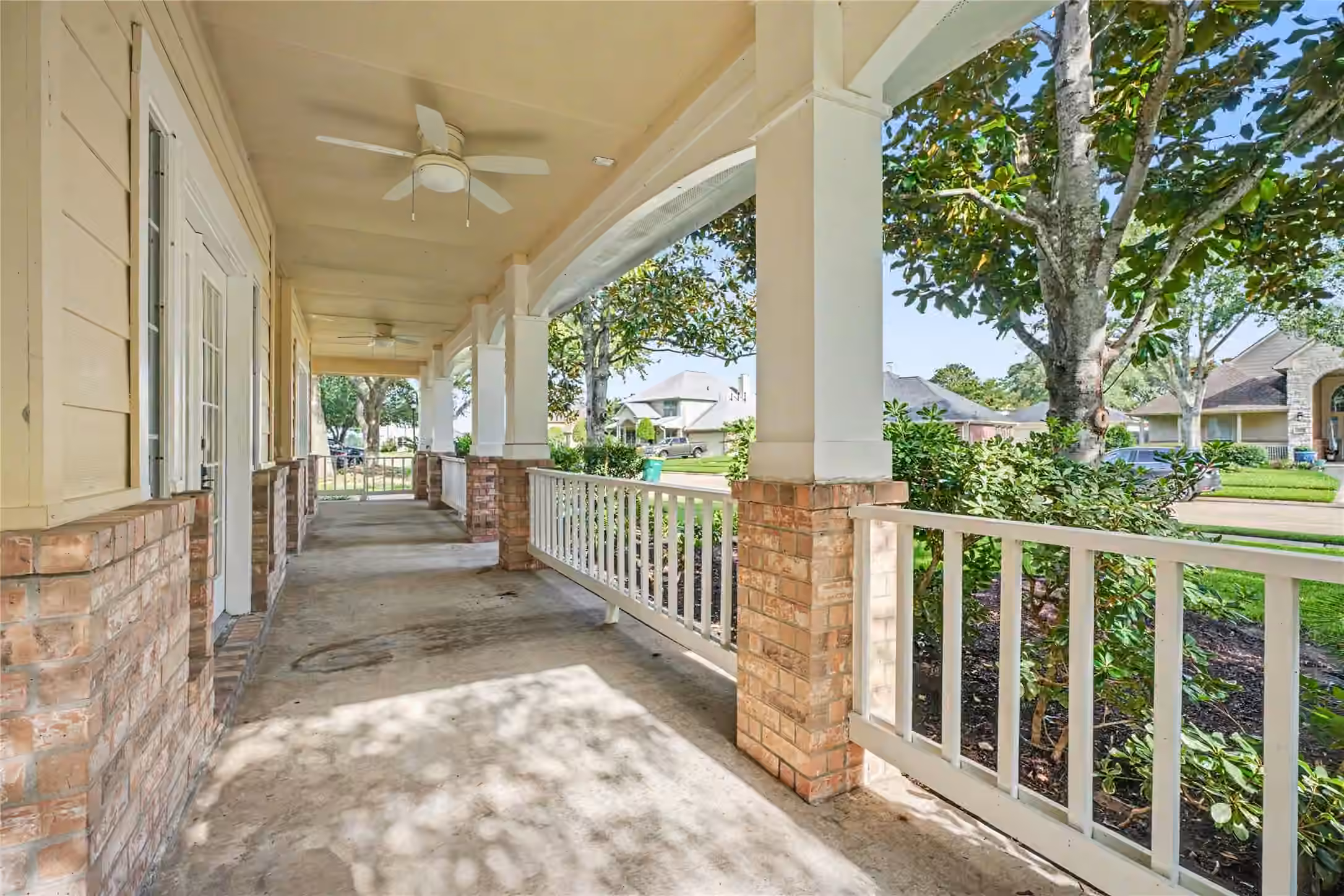 Photo 2 of 1626 Old Orchard Lane, Seabrook, TX