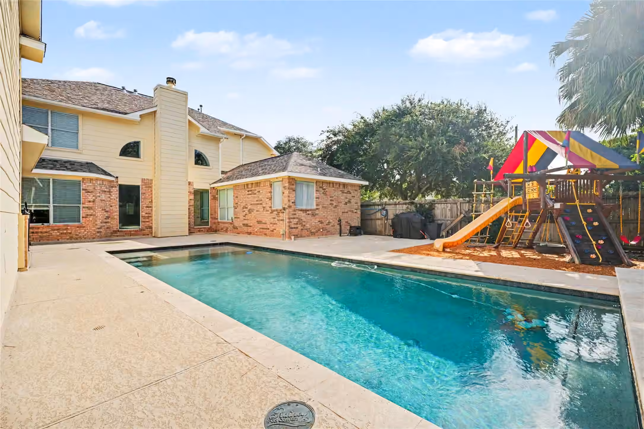 Photo 3 of 1626 Old Orchard Lane, Seabrook, TX