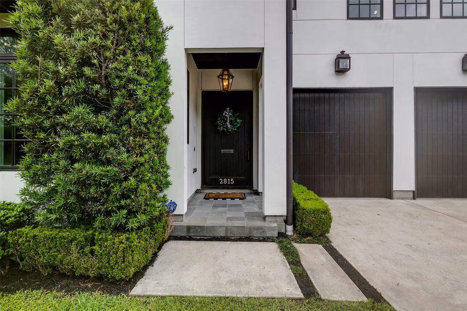 Photo 3 of 2815 Albans Road, Houston, TX