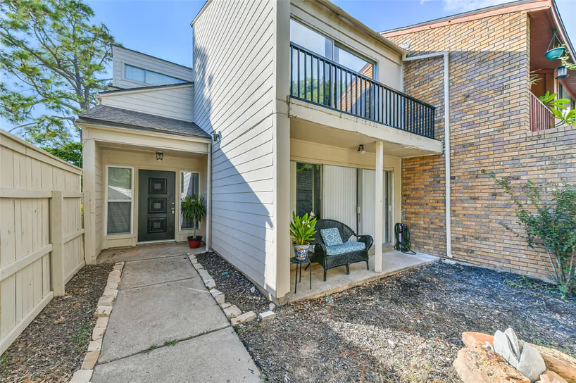 Photo of 68 Chervil Common, Lake Jackson, TX 77566