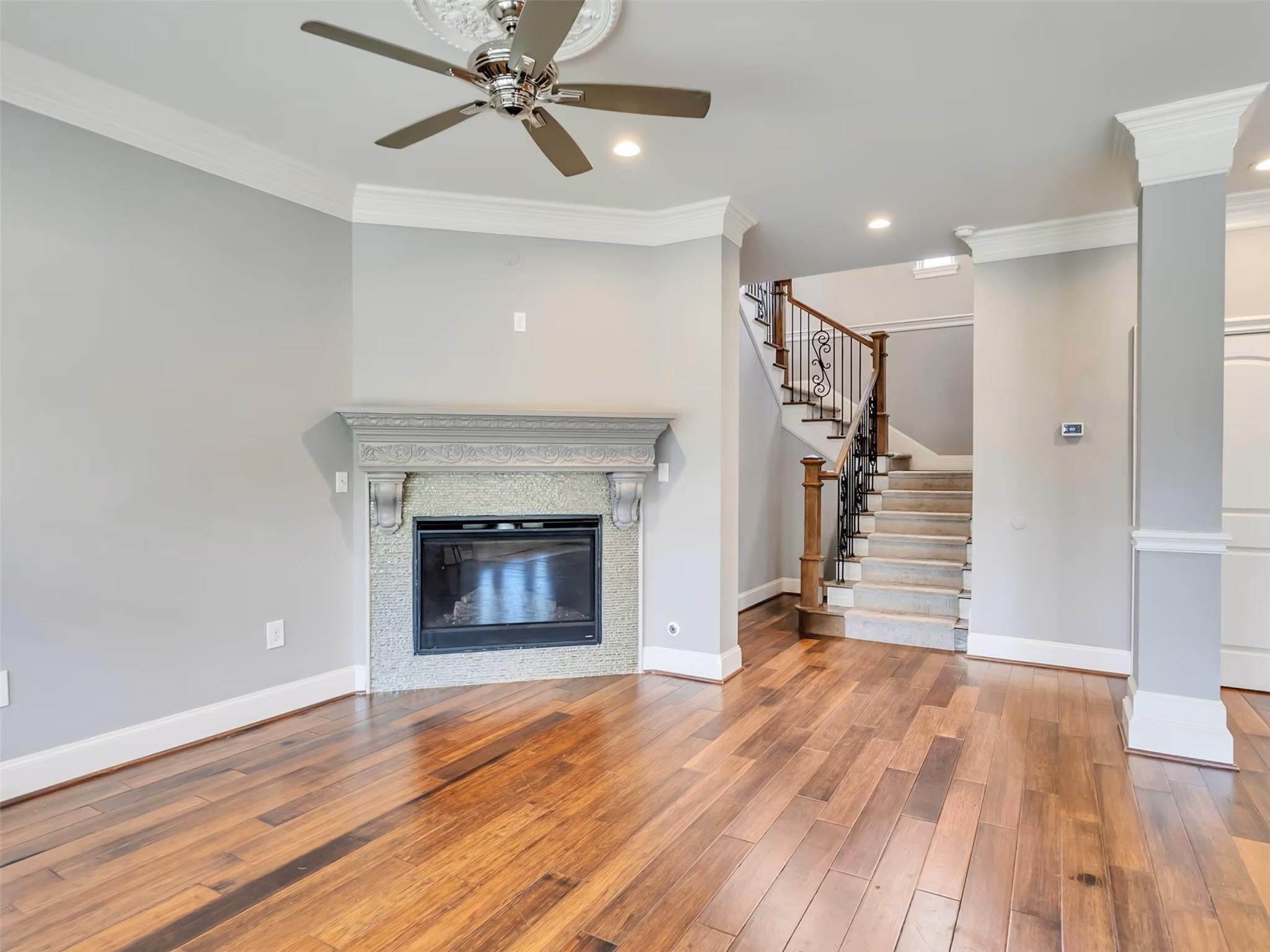Photo 6 of 4708 McKinney Street, Houston, TX