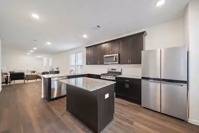 Photo 4 of 910 Silver Buckle Lane, Montgomery, TX