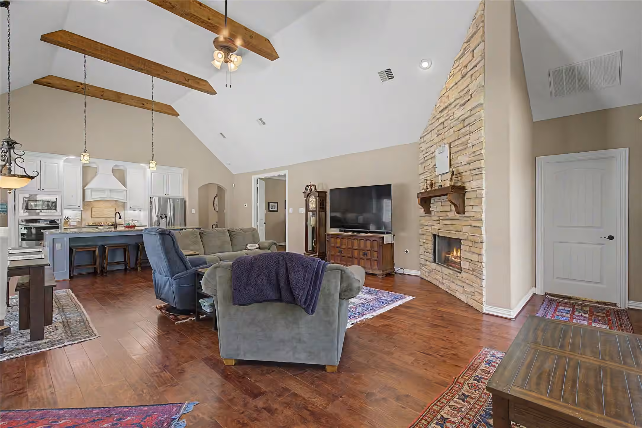 Photo 7 of 279 W Pines Drive, Montgomery, TX