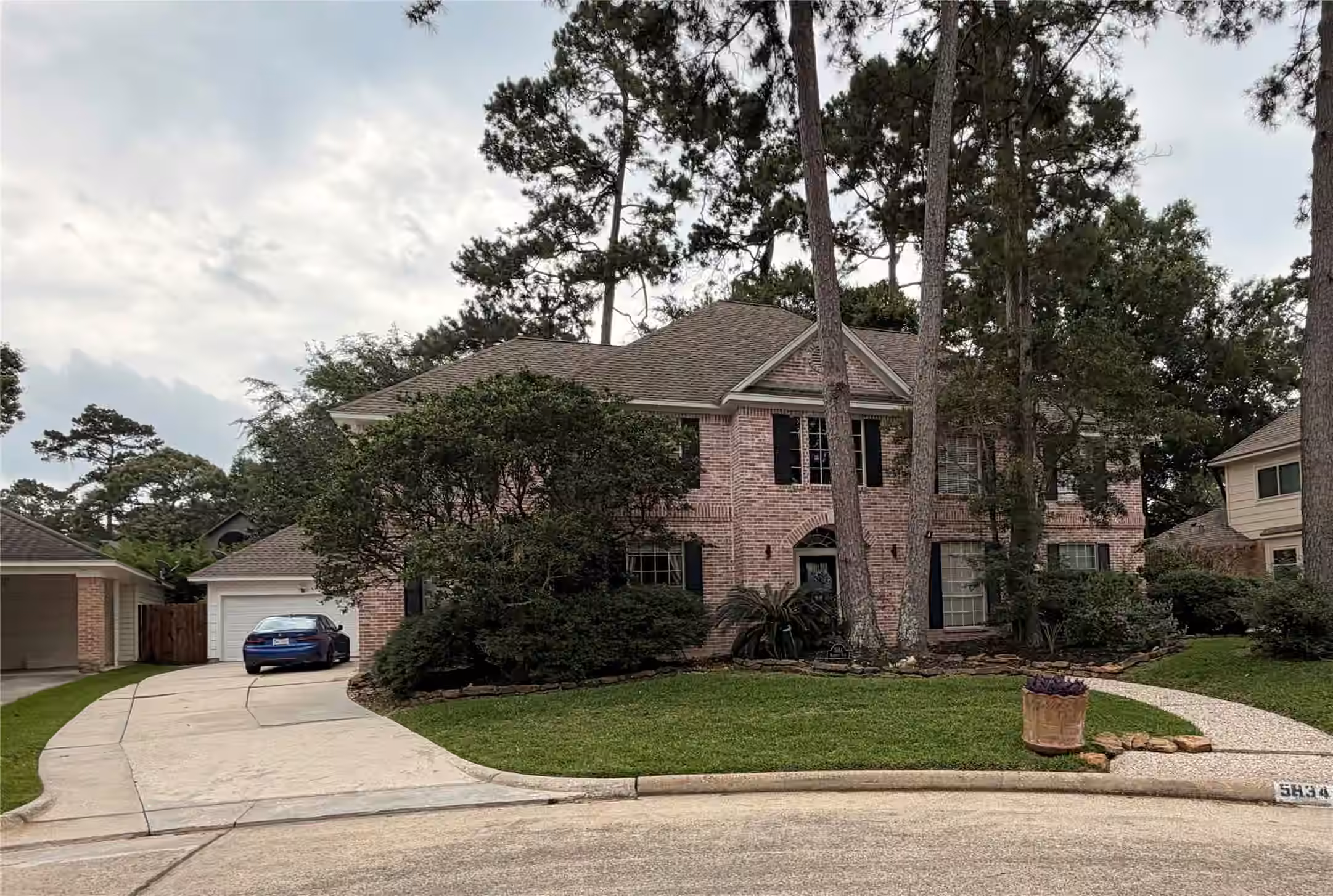 Photo 2 of 5834 Mountain View Drive, Kingwood, TX
