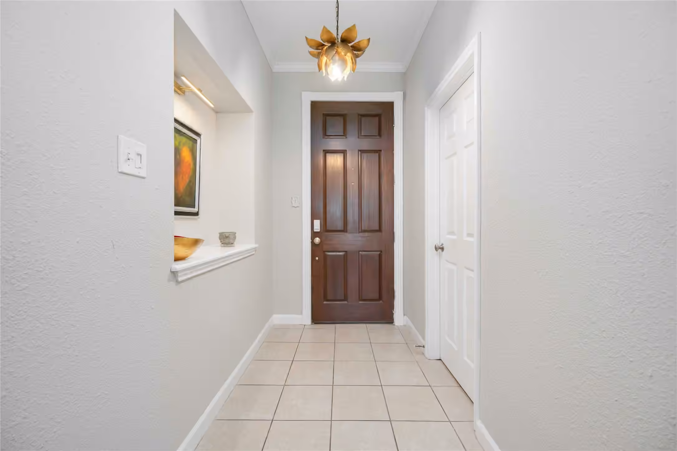 Photo 2 of 4515 Briar Hollow Place 308, Houston, TX
