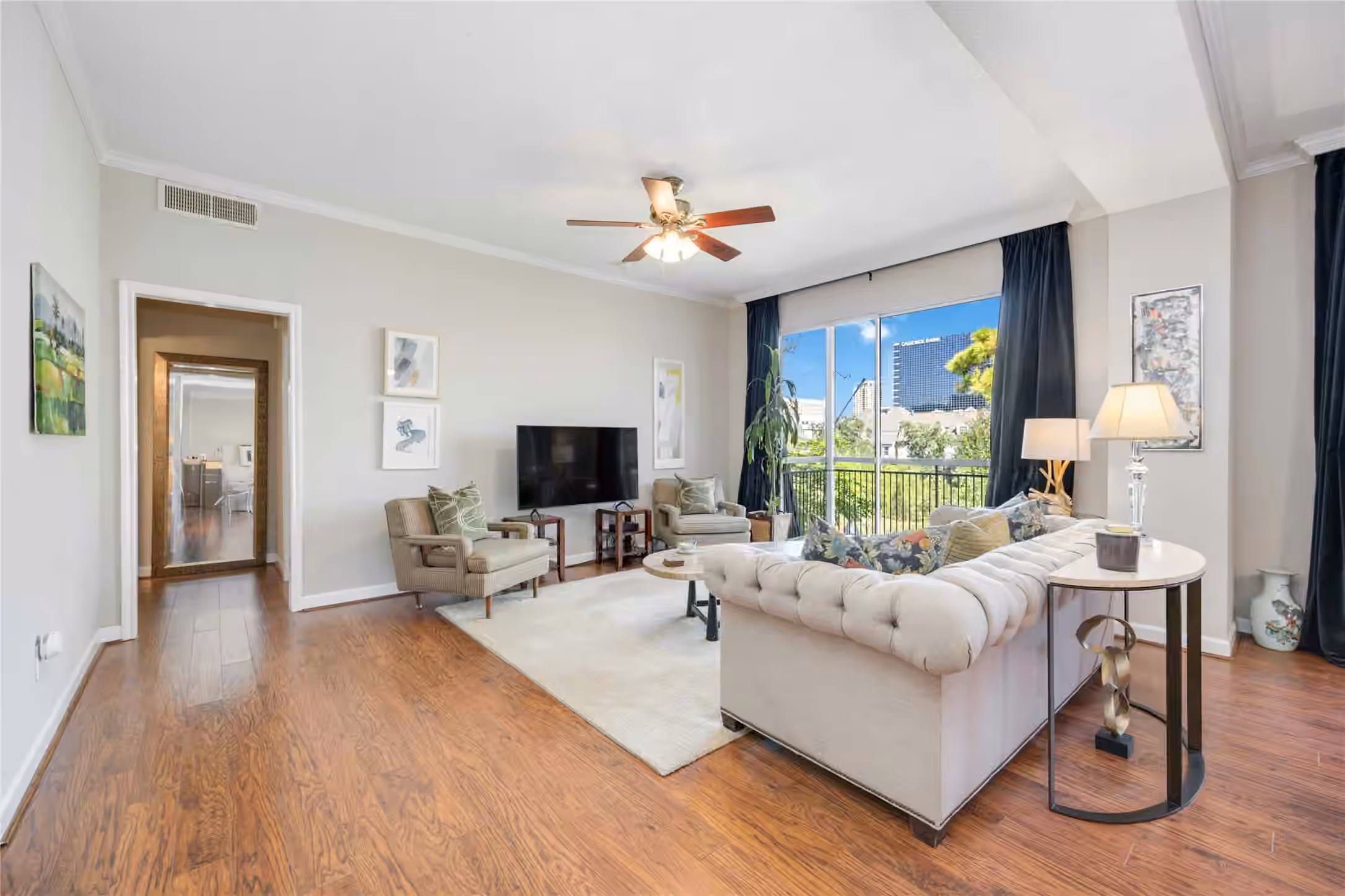 Photo 5 of 4515 Briar Hollow Place 308, Houston, TX