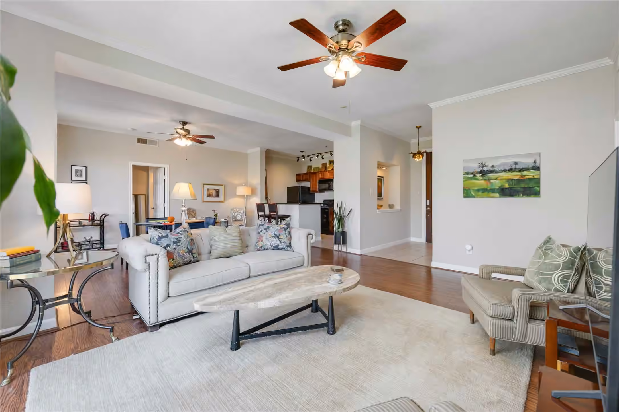 Photo 6 of 4515 Briar Hollow Place 308, Houston, TX