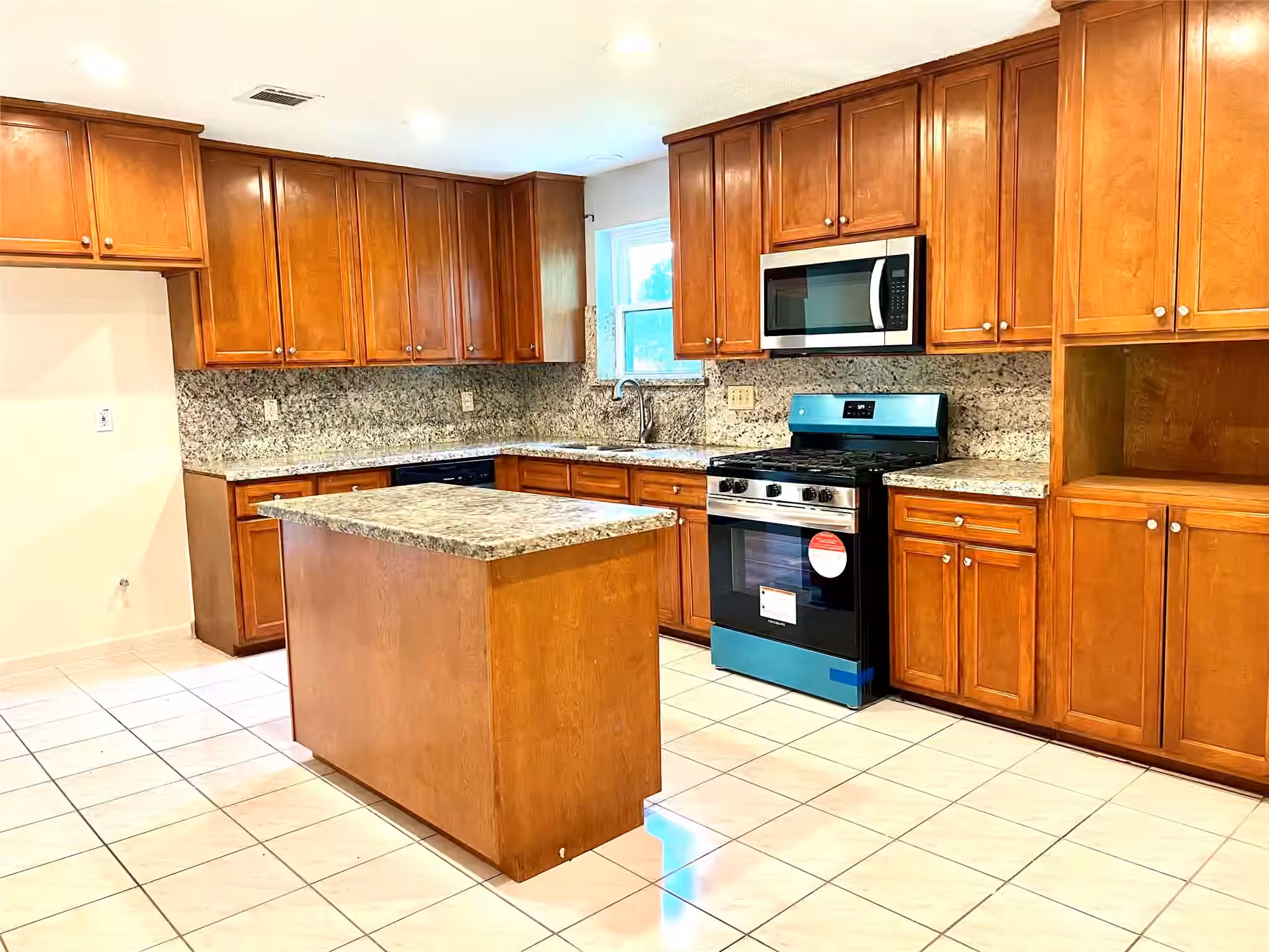 Photo 7 of 11703 Seawood Drive, Houston, TX