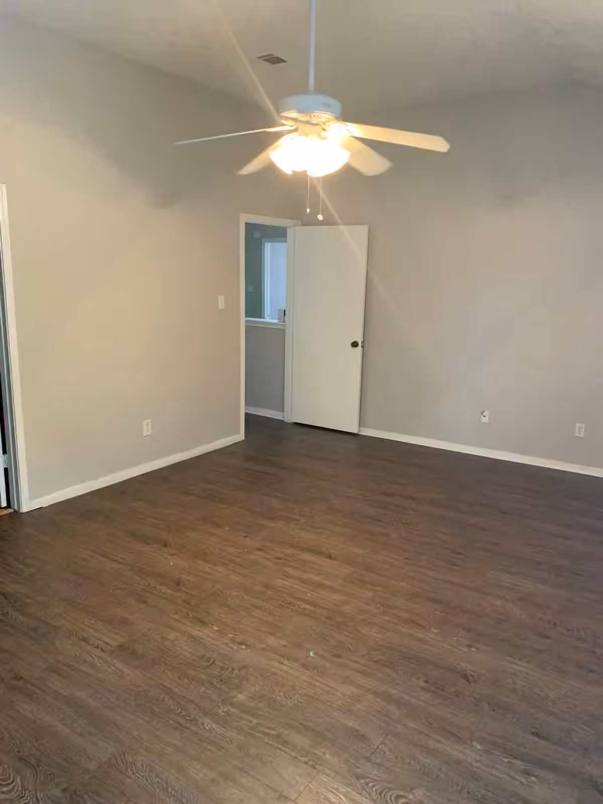Photo 5 of 10502 MIST LANE, Houston, TX