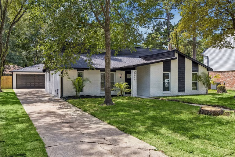 Photo 2 of 22719 Lemon Grove Drive, Spring, TX