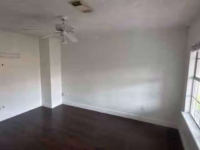 Photo 7 of 16023 Conners Ace Drive, Spring, TX