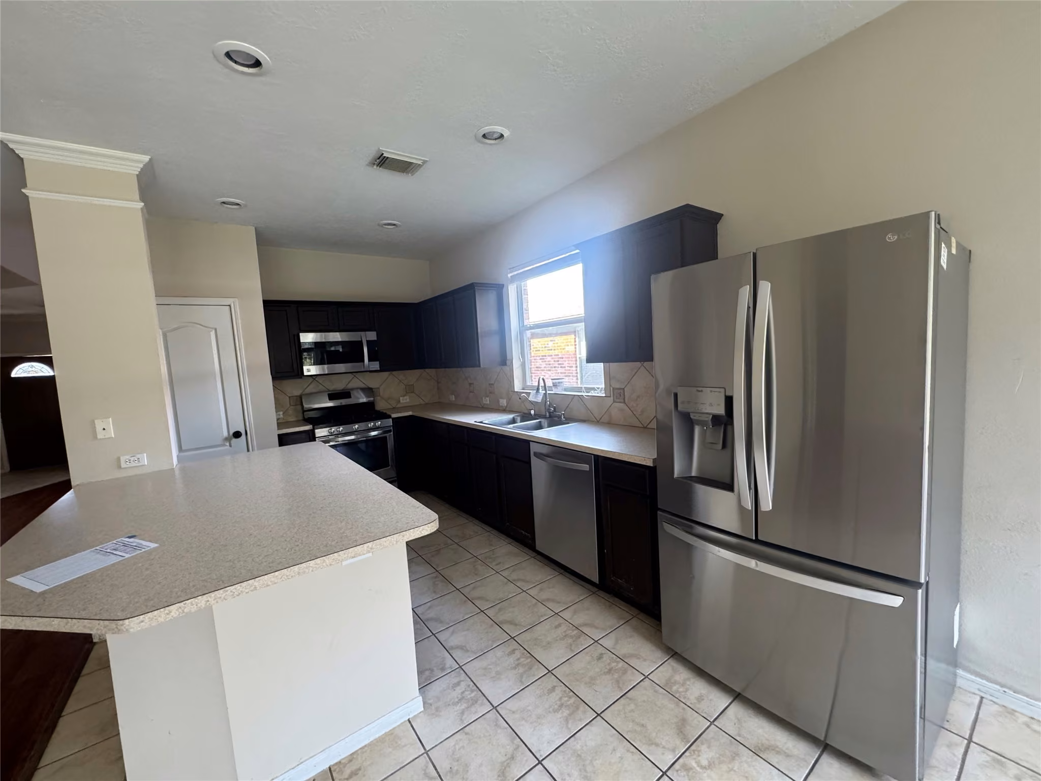Photo 6 of 18914 Squirrel Oaks Drive, Magnolia, TX