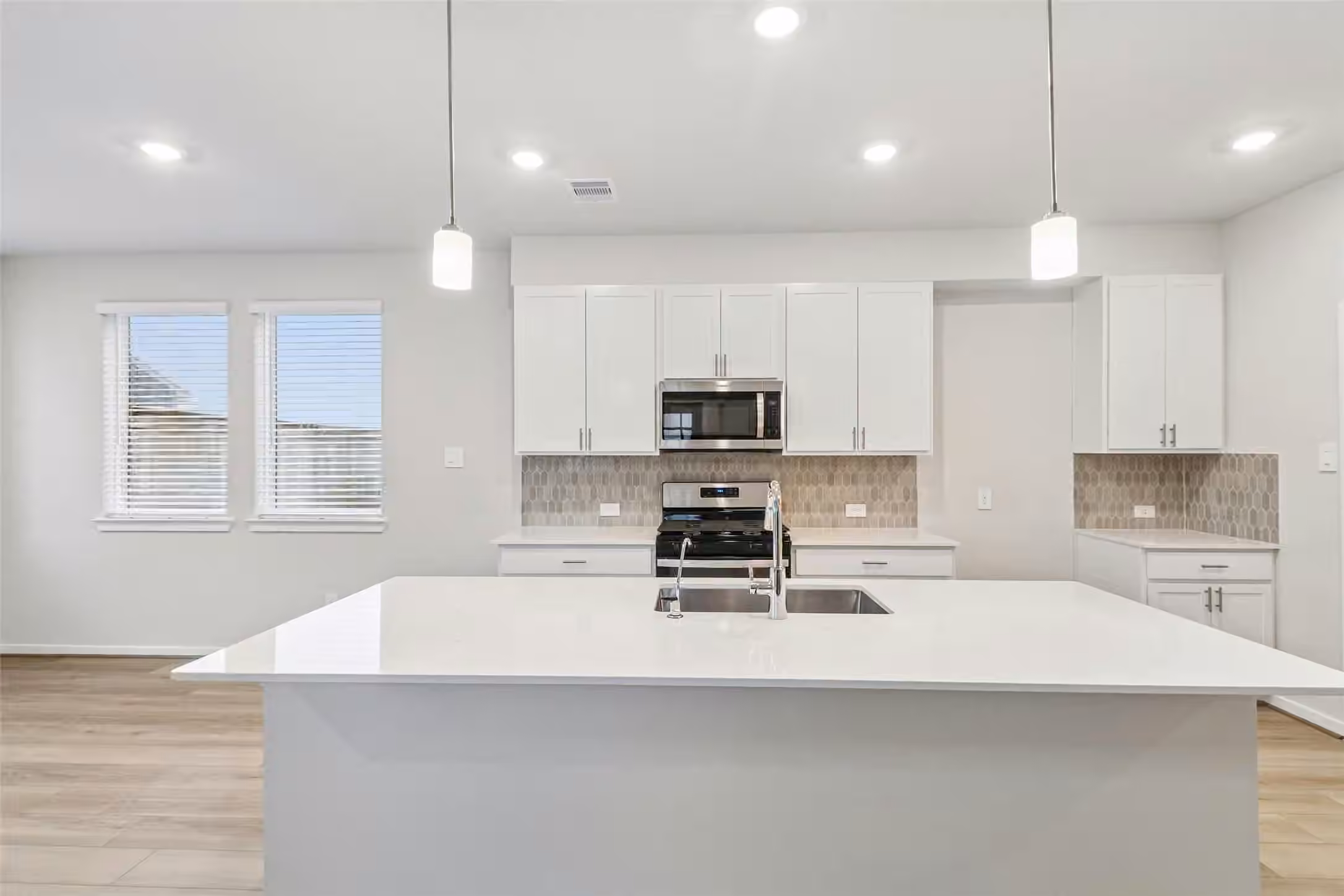 Photo 2 of 2168 Blue Heron Drive, Kemah, TX