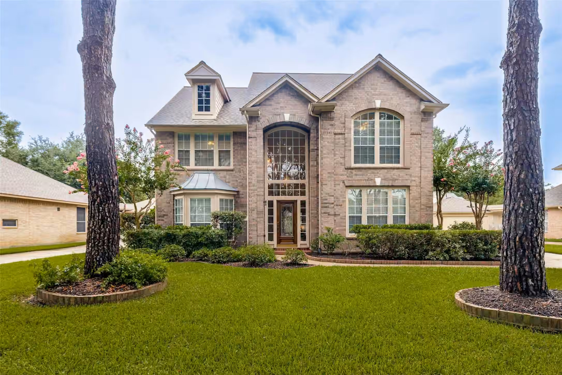 Photo 2 of 9407 Walnut Brook Court, Houston, TX