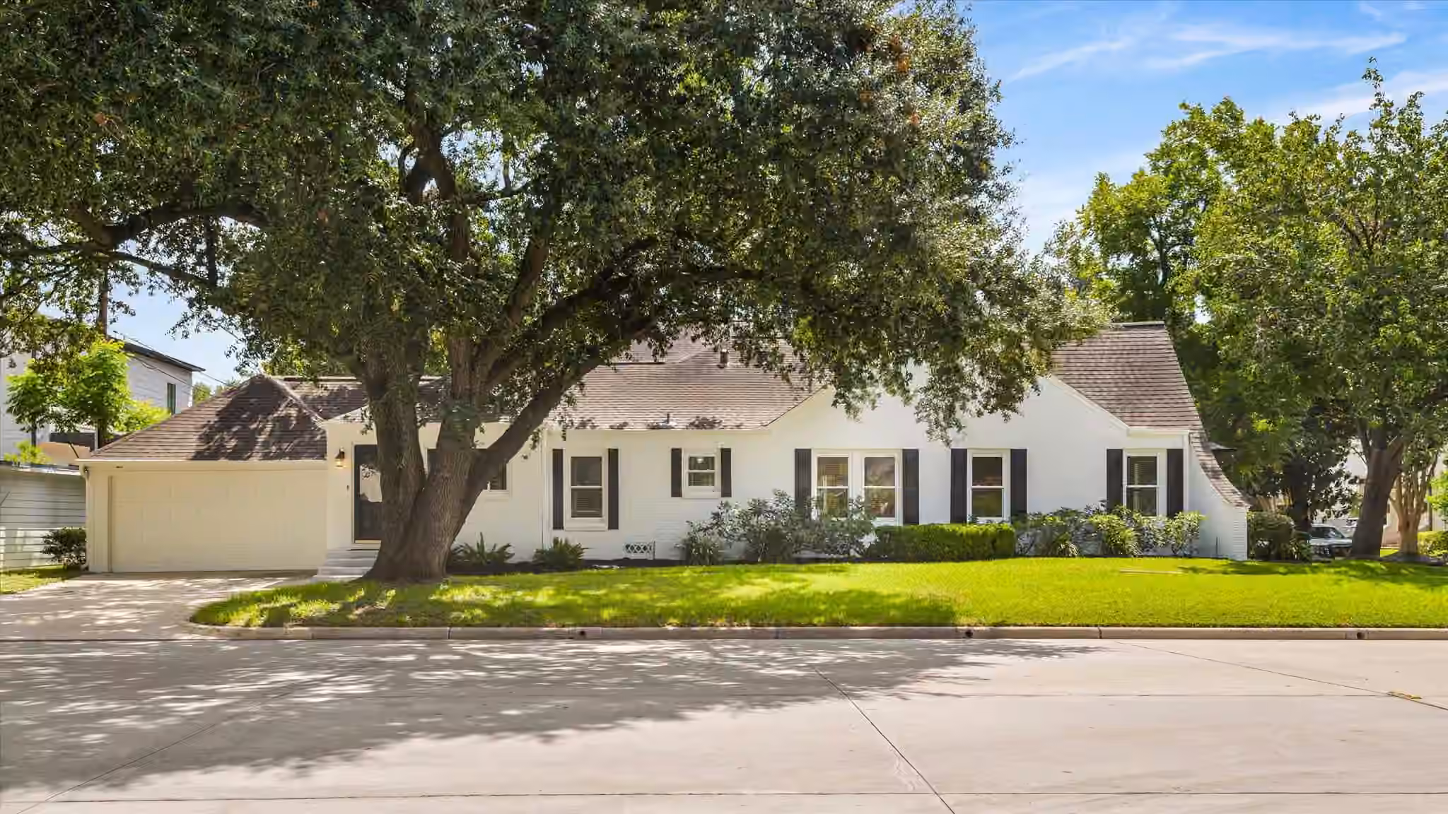 Photo 2 of 3136 Lafayette Street, Houston, TX