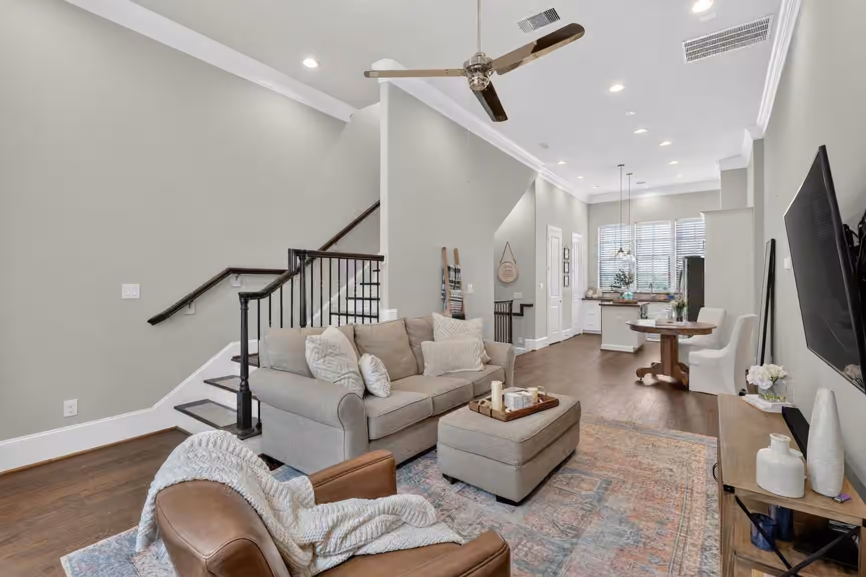 Photo 5 of 4041 Leeland Street, Houston, TX