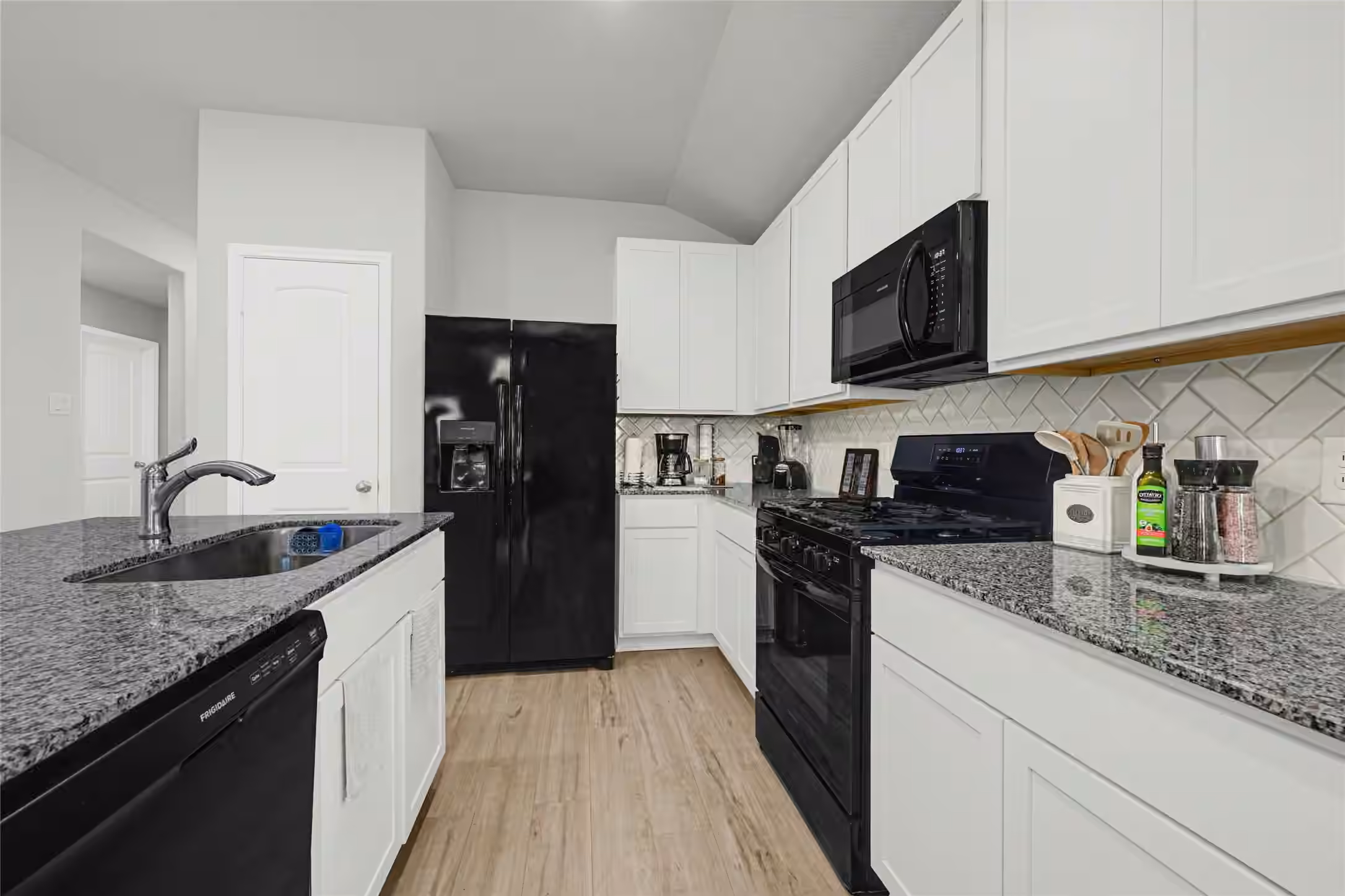 Photo 7 of 5325 Basquiat Drive, Houston, TX
