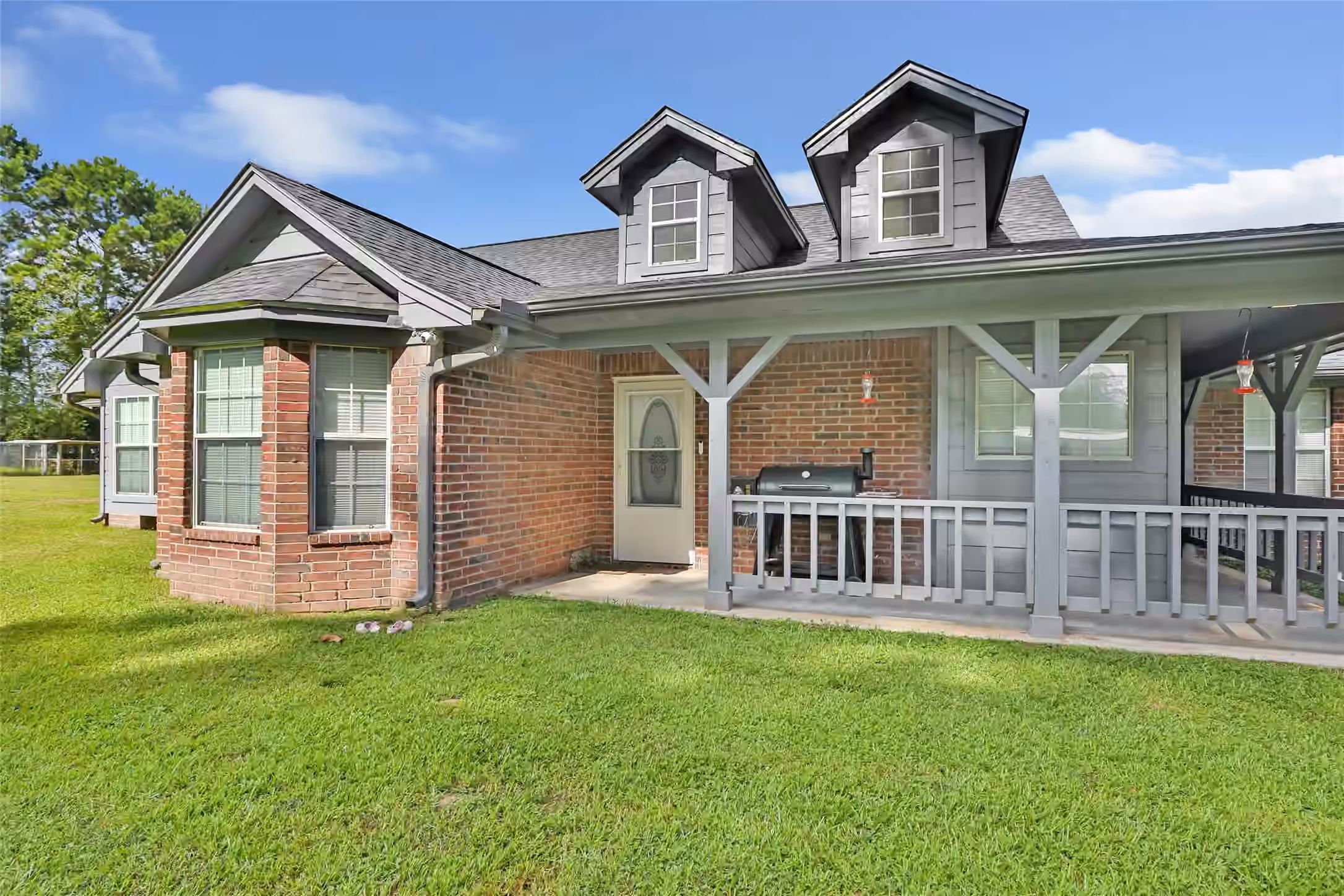 Photo 2 of 1415 County Road 2291, Cleveland, TX