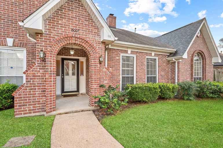 Photo 3 of 15007 Rock Knoll Drive, Houston, TX