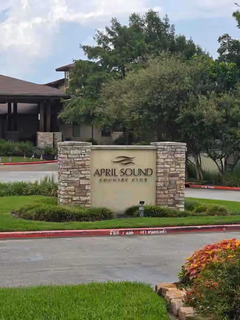 Photo of 176 Capetown, Conroe, TX 77356