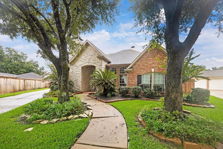 Photo 2 of 5306 Summerland Ridge Court, Houston, TX