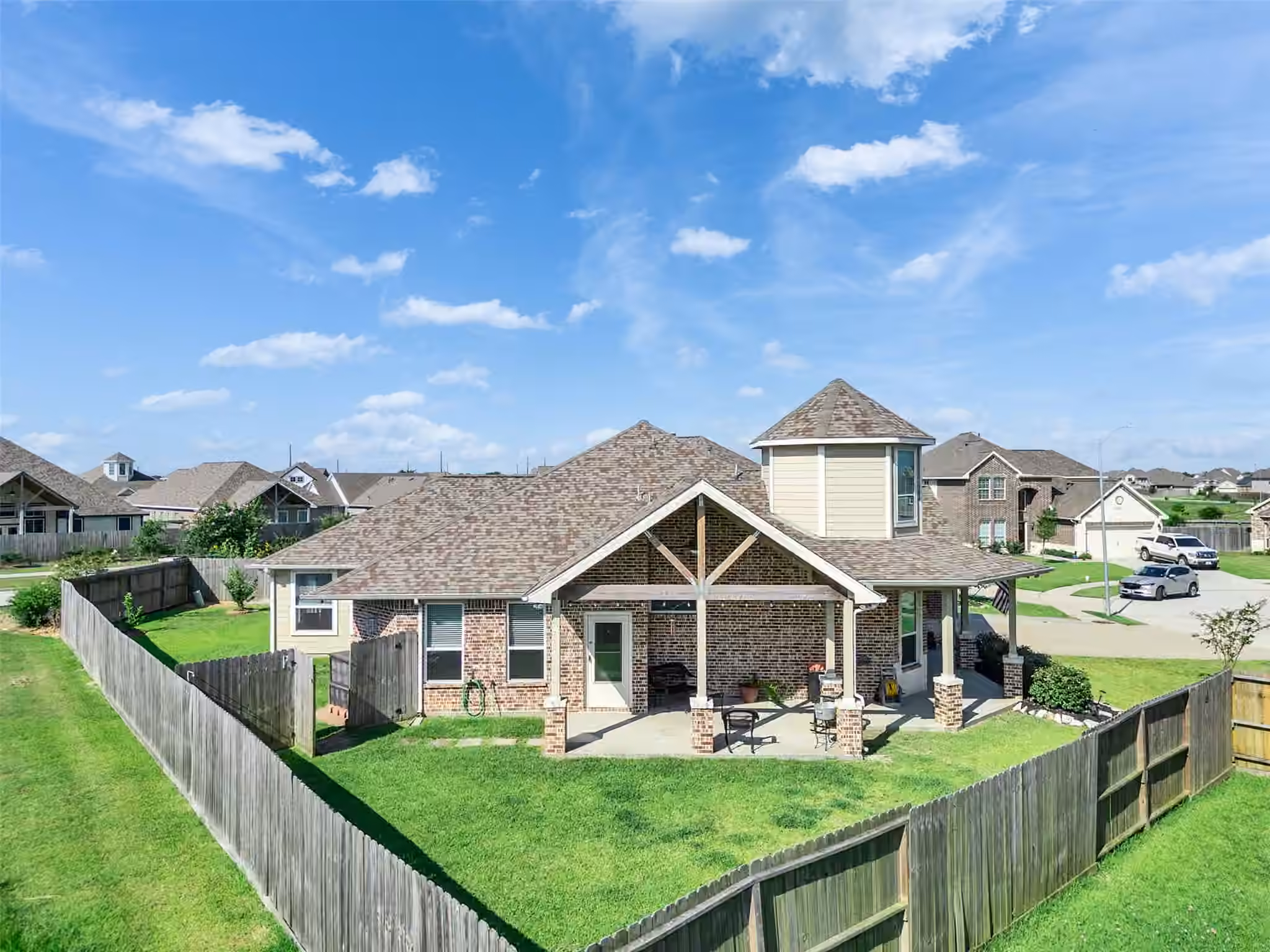 Photo 3 of 14323 Blanco Drive, Baytown, TX