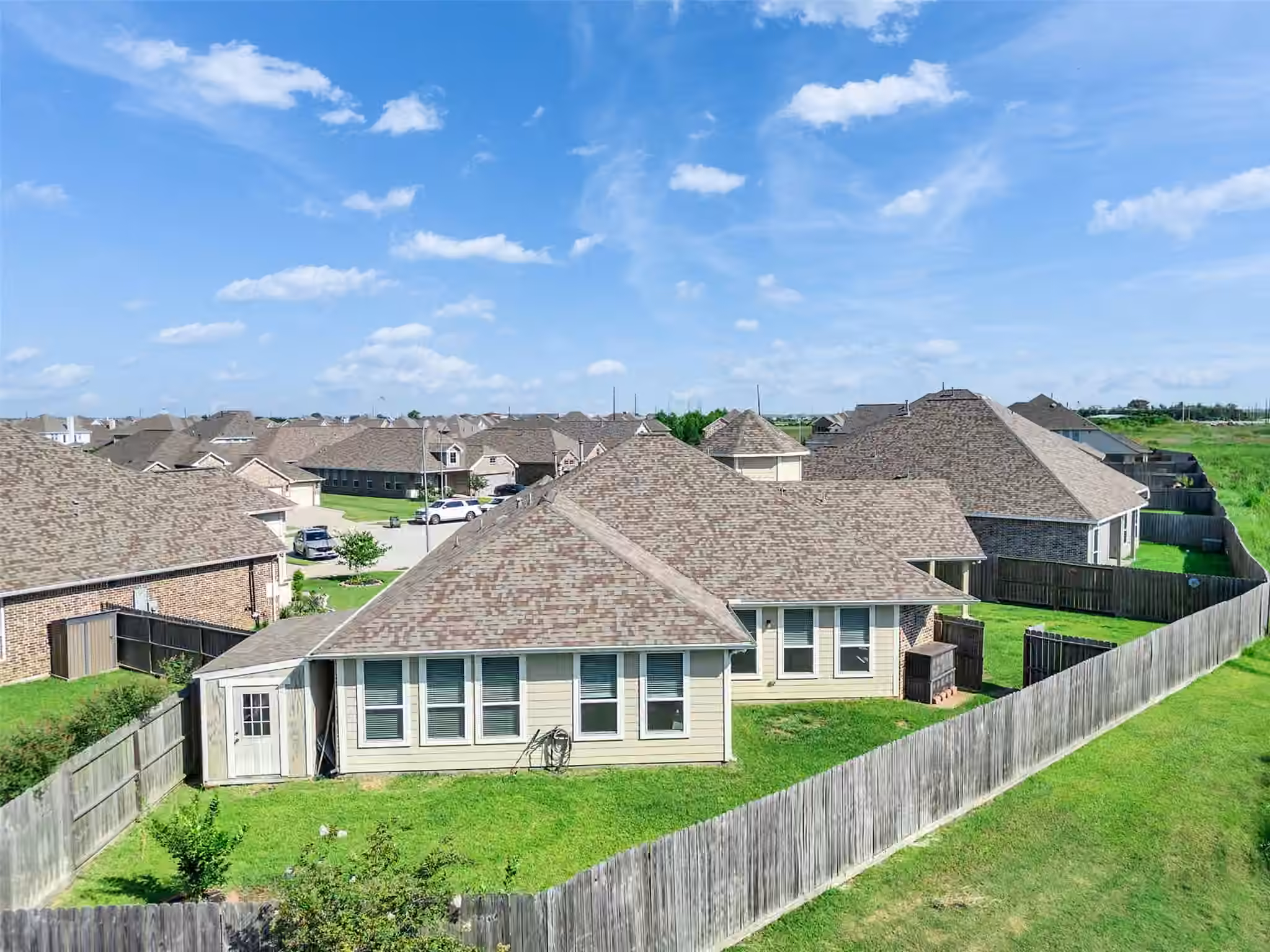 Photo 4 of 14323 Blanco Drive, Baytown, TX