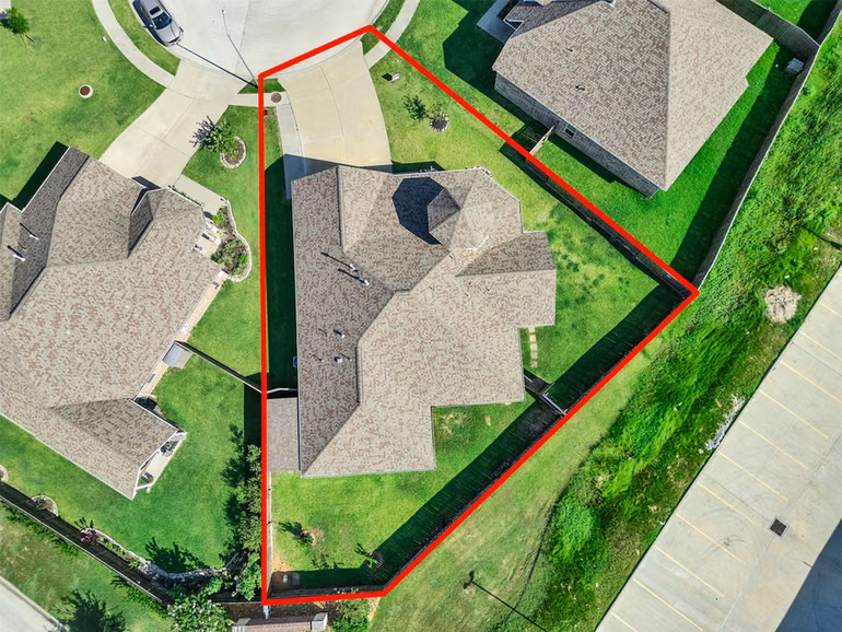 Photo 5 of 14323 Blanco Drive, Baytown, TX