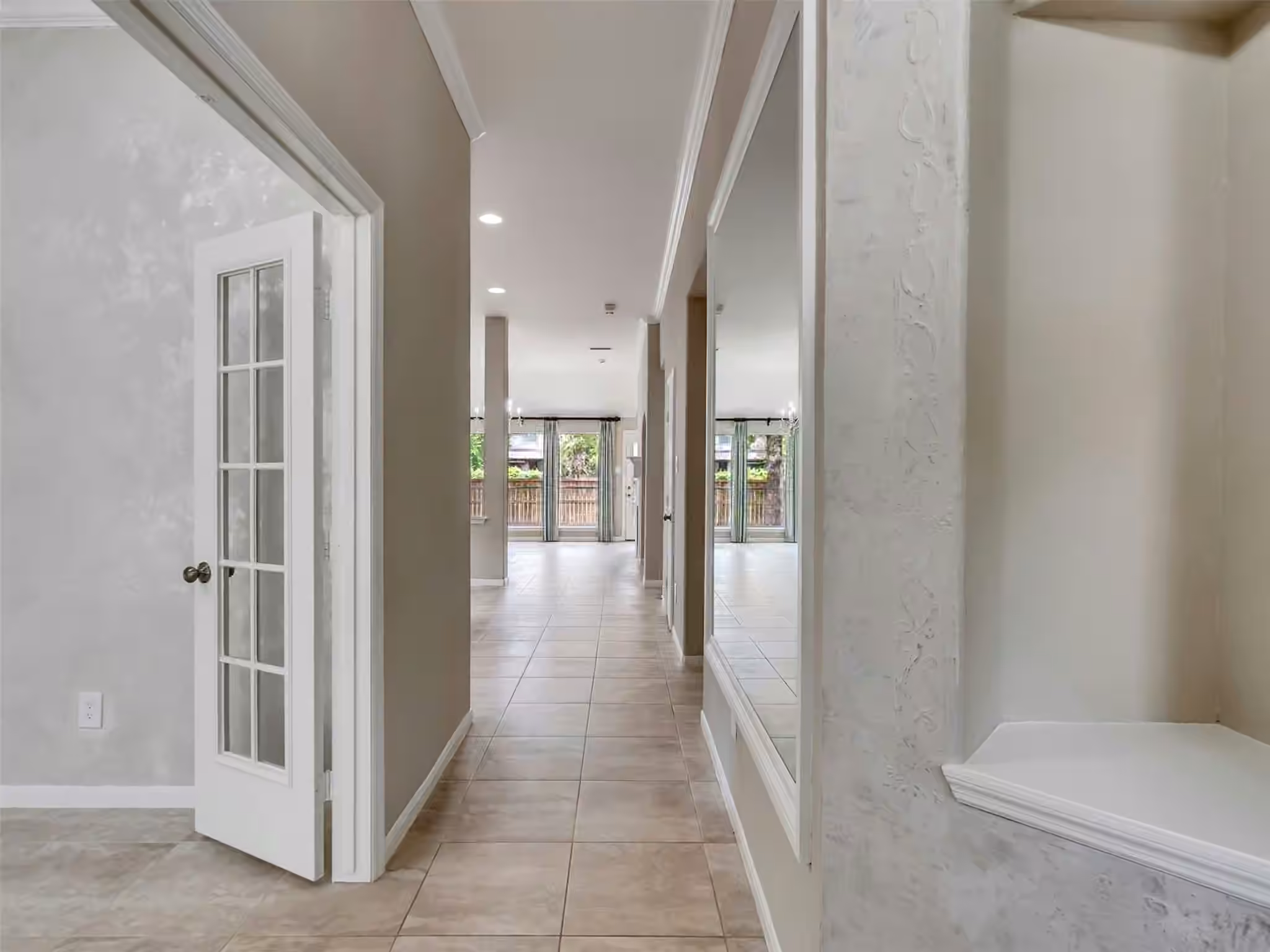 Photo 4 of 171 Merryweather Place, Conroe, TX