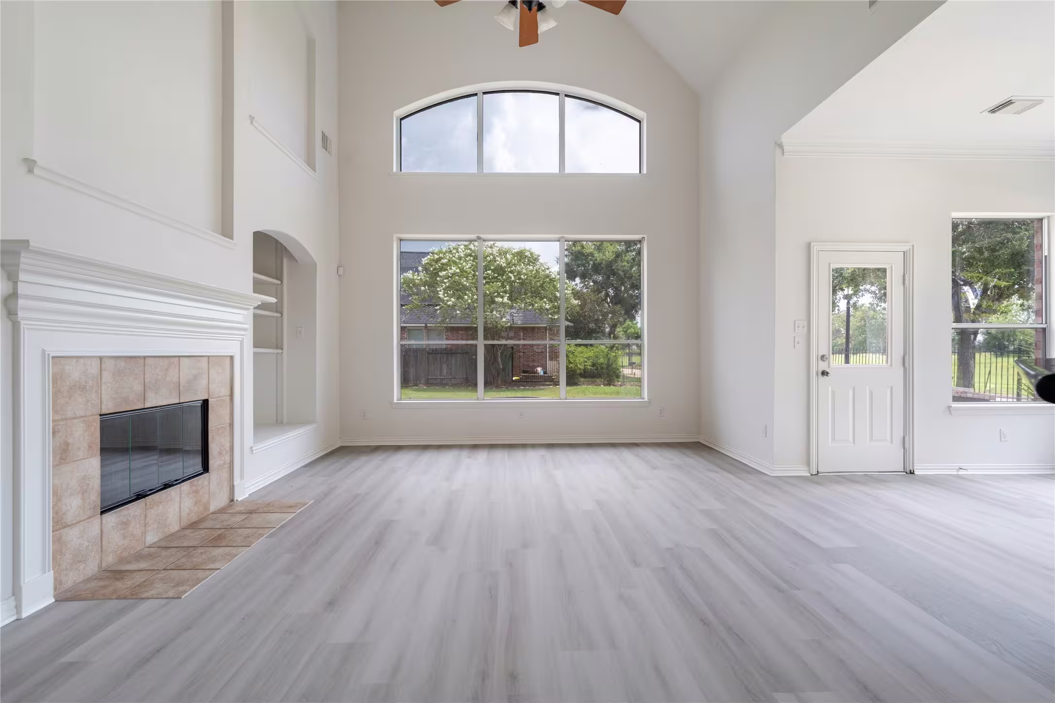 Photo 7 of 14339 Tasmania Court, Sugar Land, TX