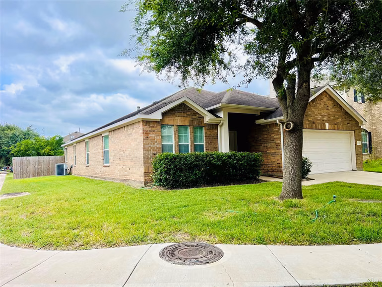 Photo 2 of 1834 Kessler Park Court, Houston, TX