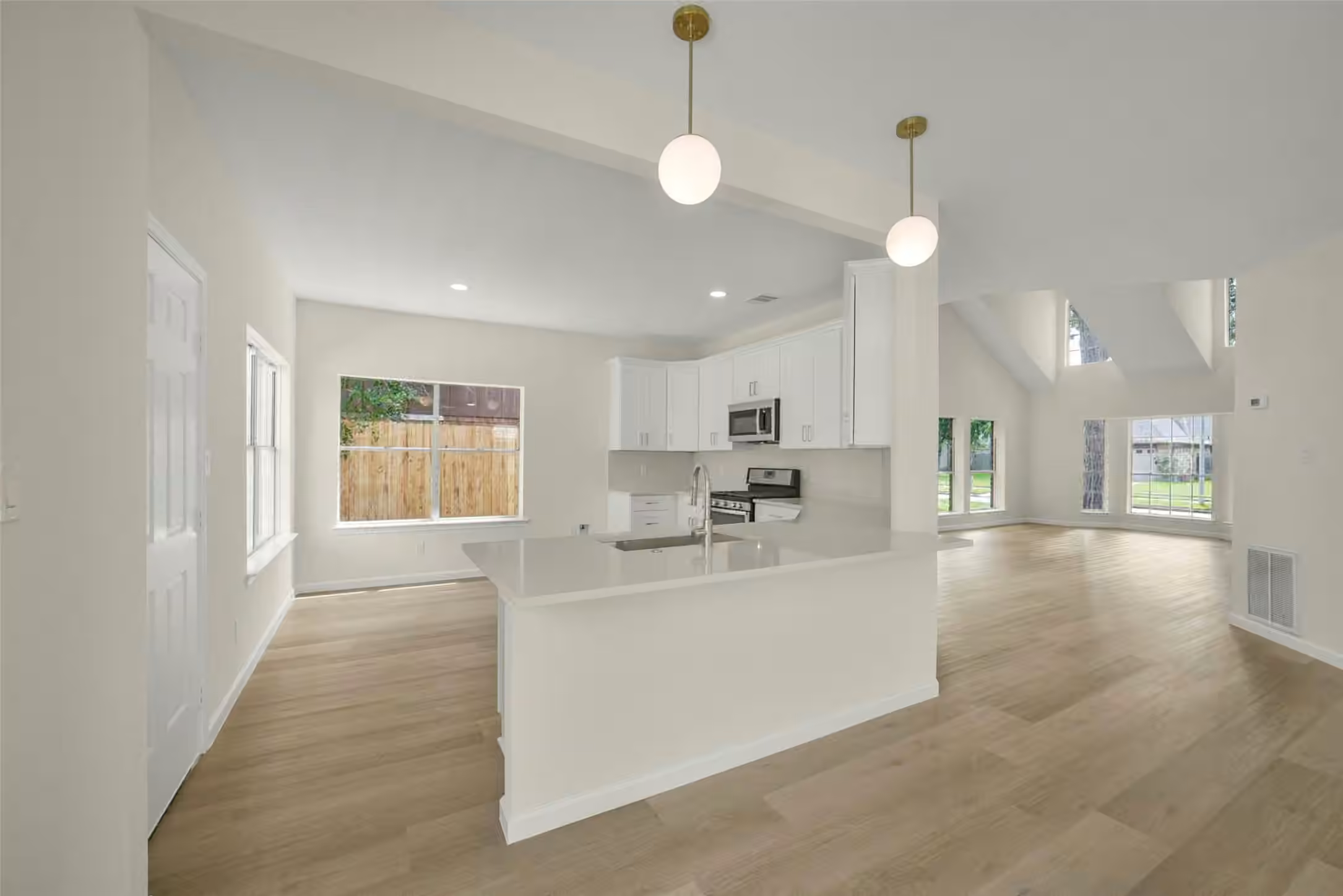 Photo 7 of 11122 Middleburgh Drive, Tomball, TX