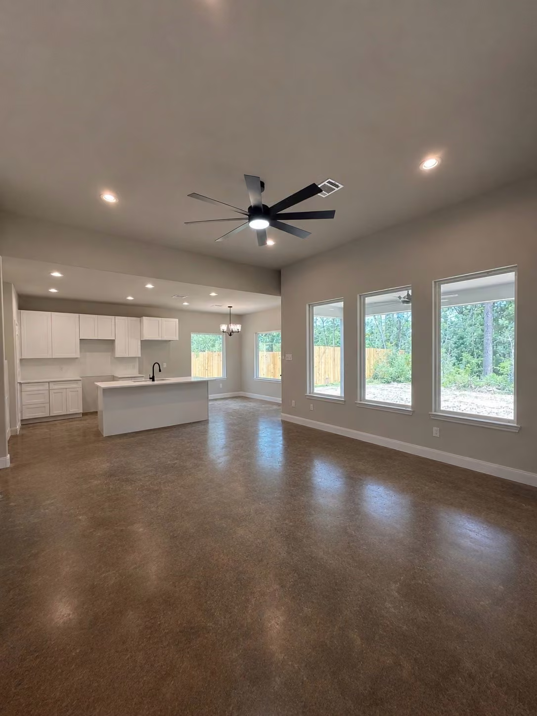 Photo 6 of 15498 Arrowhead Loop W, Willis, TX