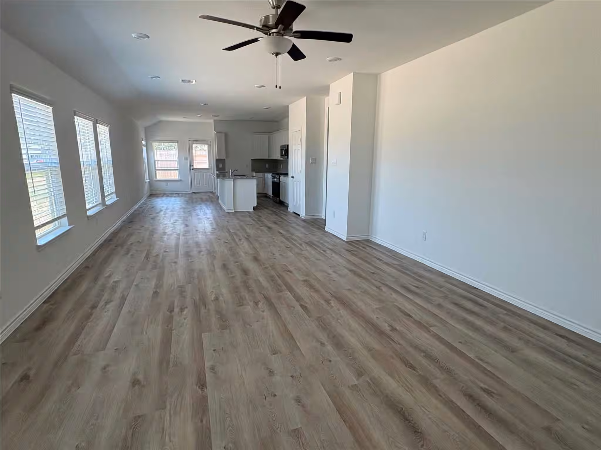 Photo 2 of 10691 Crockett Meadows Boulevard, Conroe, TX