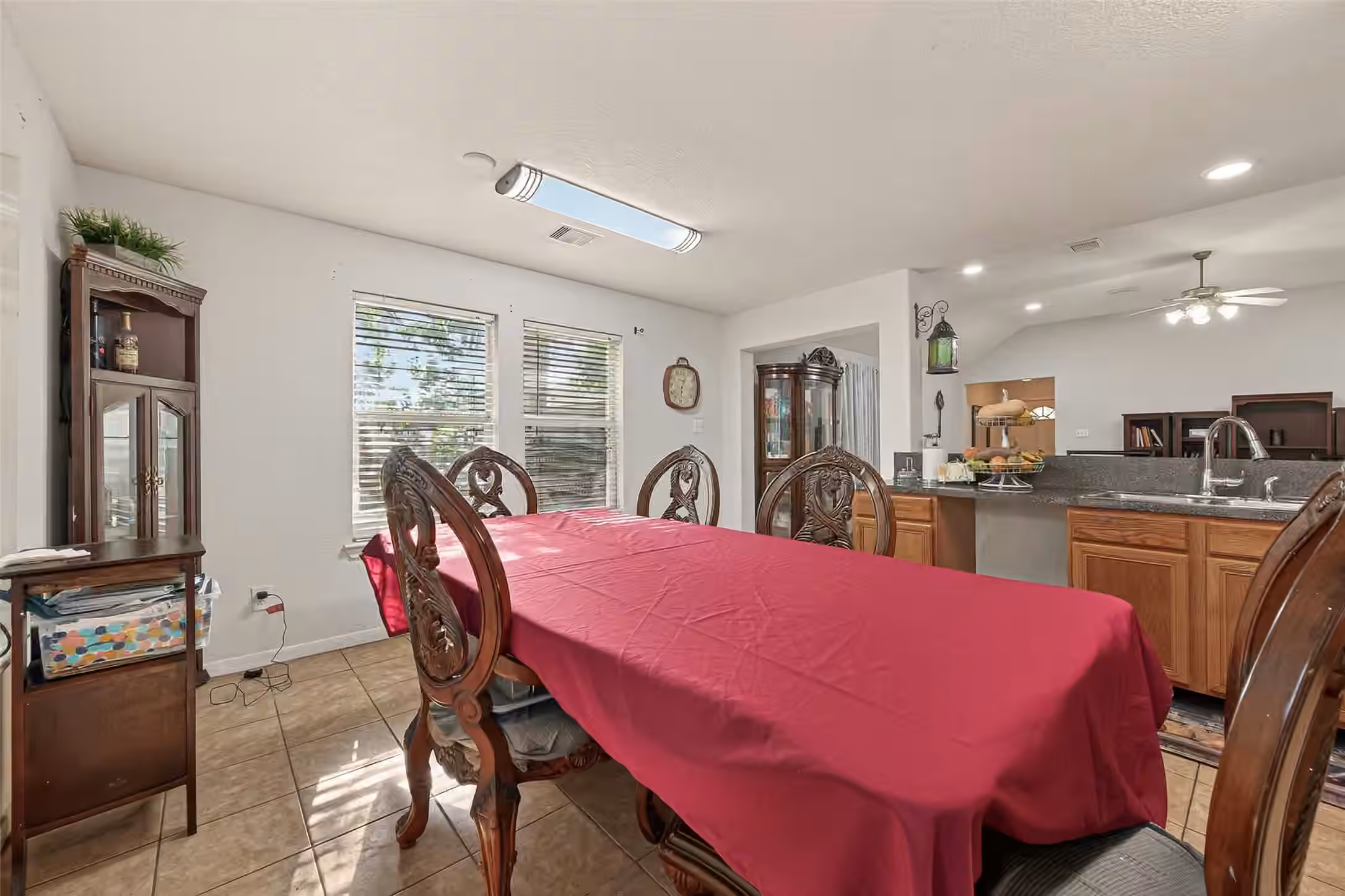 Photo 7 of 11916 Palmsprings Drive, Houston, TX