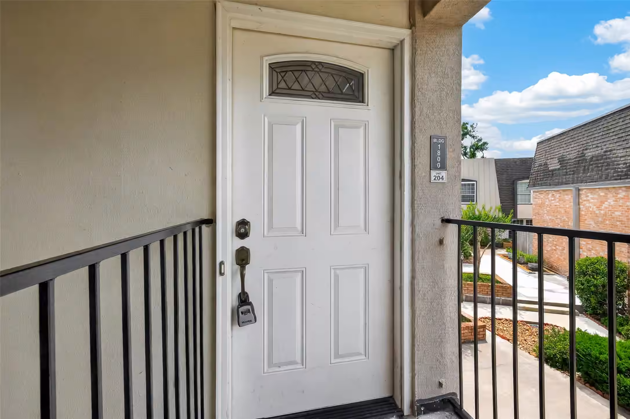 Photo 5 of 1800 Stoney Brook Drive 30, Houston, TX