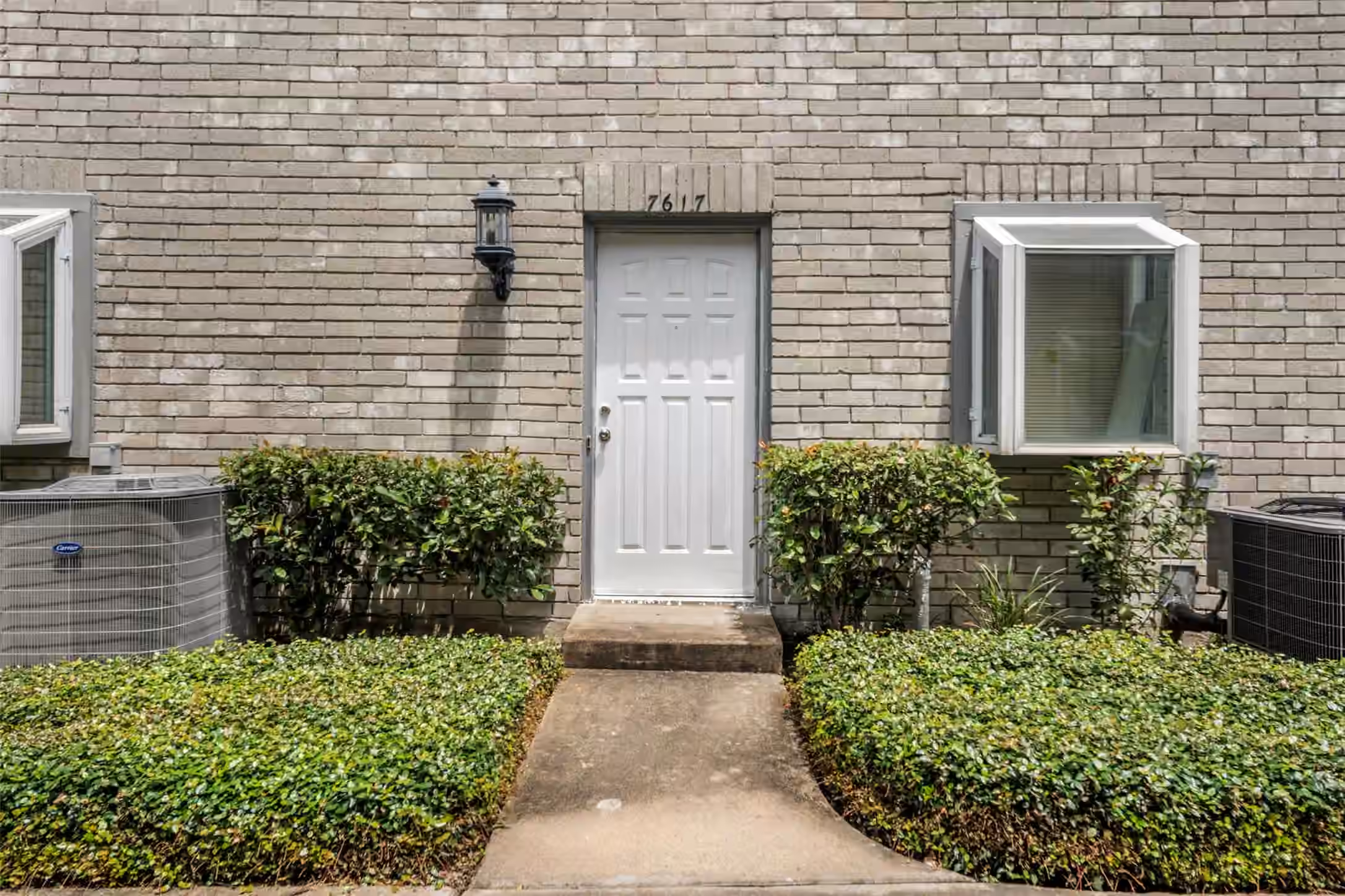Photo 6 of 7617 Cambridge Street 7617, Houston, TX
