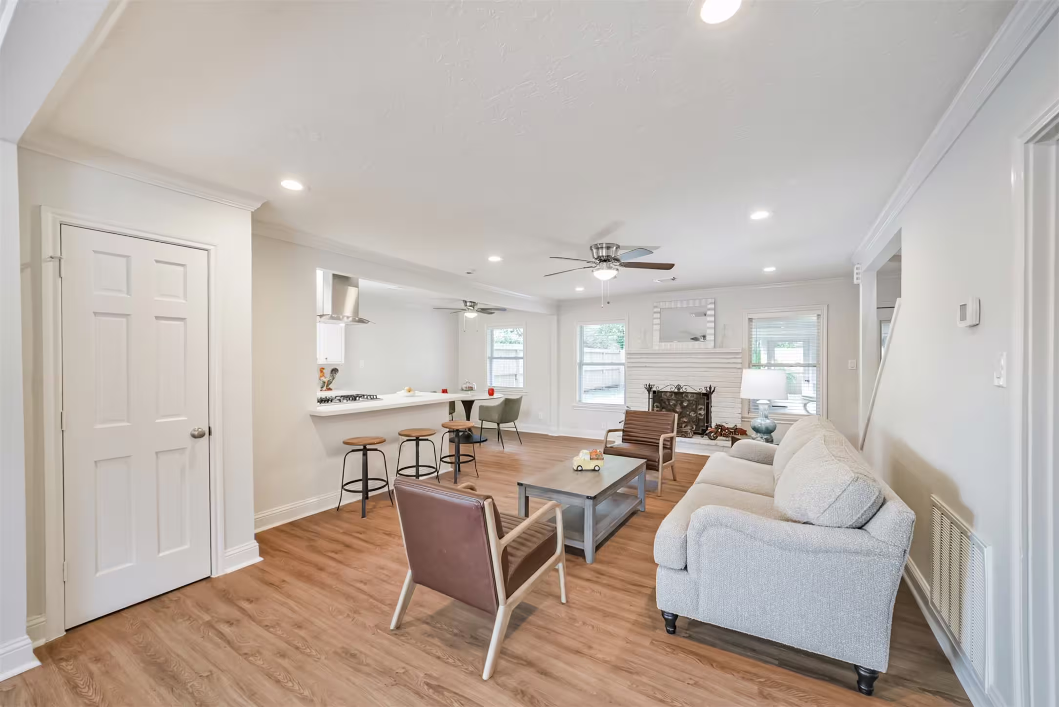 Photo 4 of 3319 Springrock Lane, Houston, TX