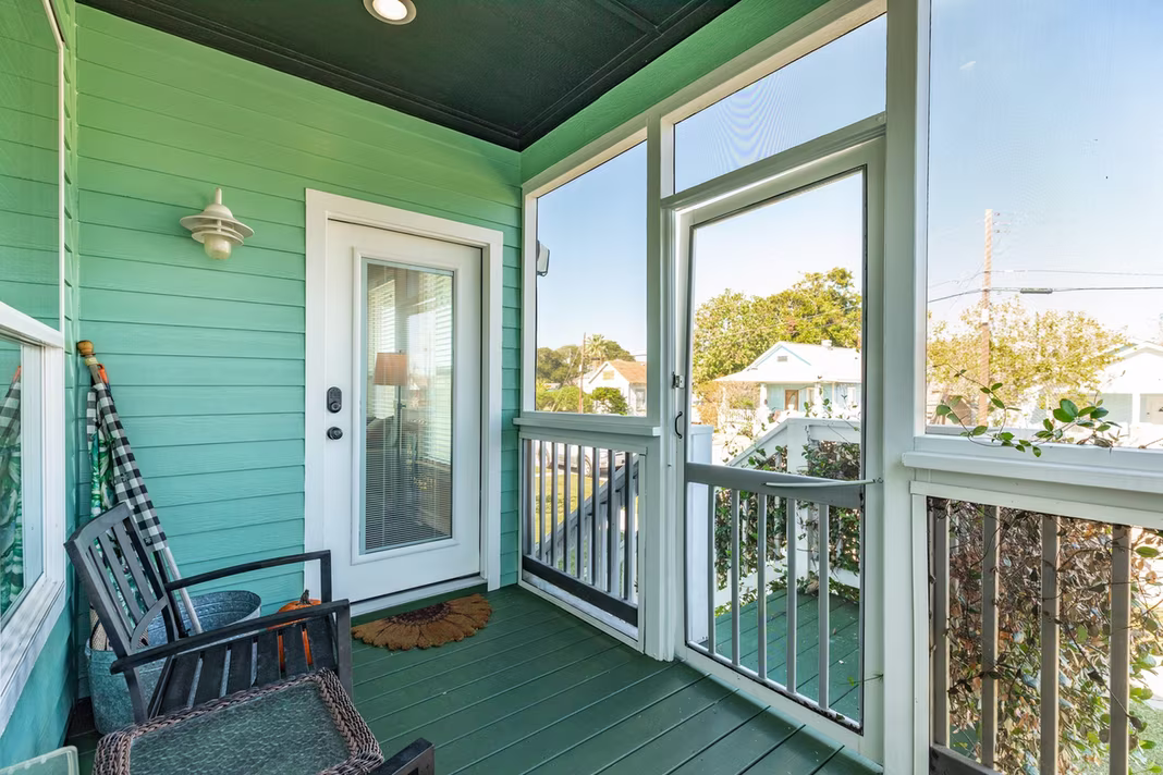 Photo 5 of 4317 Avenue R, Galveston, TX