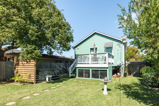 Photo 6 of 4317 Avenue R, Galveston, TX