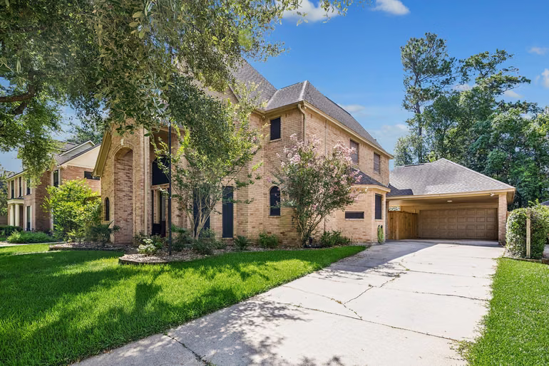 Photo 5 of 5823 Ashmere Ln, Spring, TX